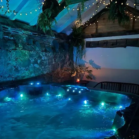 Cozy 3-Bed Cottage With Hot Tub Abergele Exterior photo