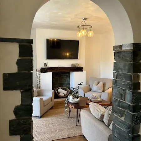 Cozy 3-Bed Cottage With Hot Tub Abergele Exterior photo