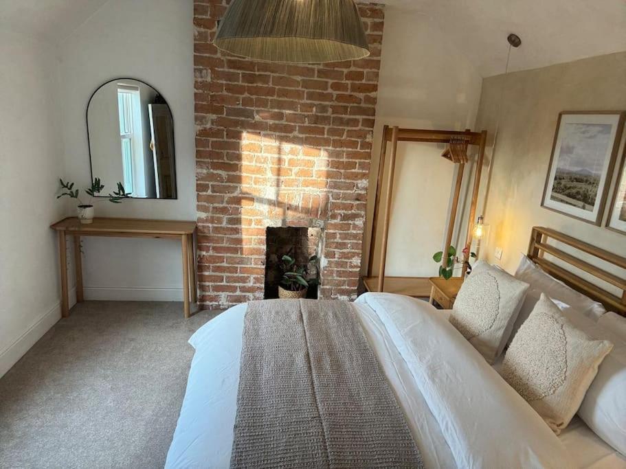 Holiday home Cozy 3-bed With Hot Tub Abergele